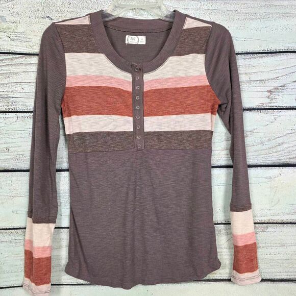 Maurices 24/7 Colorblock Henley Top XS - Picture 1 of 7